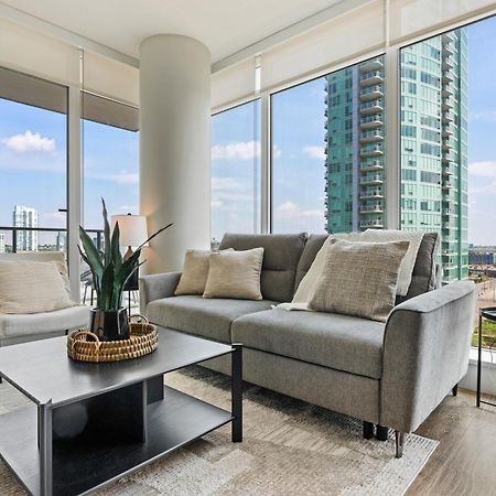 Modern Suite Calgary Downtown 5 Min Walk Stampede מראה חיצוני תמונה
