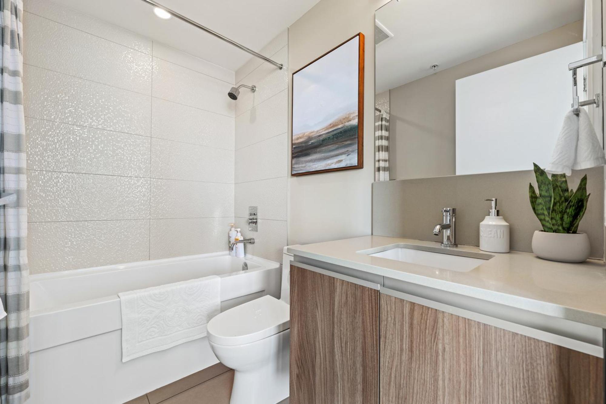 Modern Suite Calgary Downtown 5 Min Walk Stampede מראה חיצוני תמונה