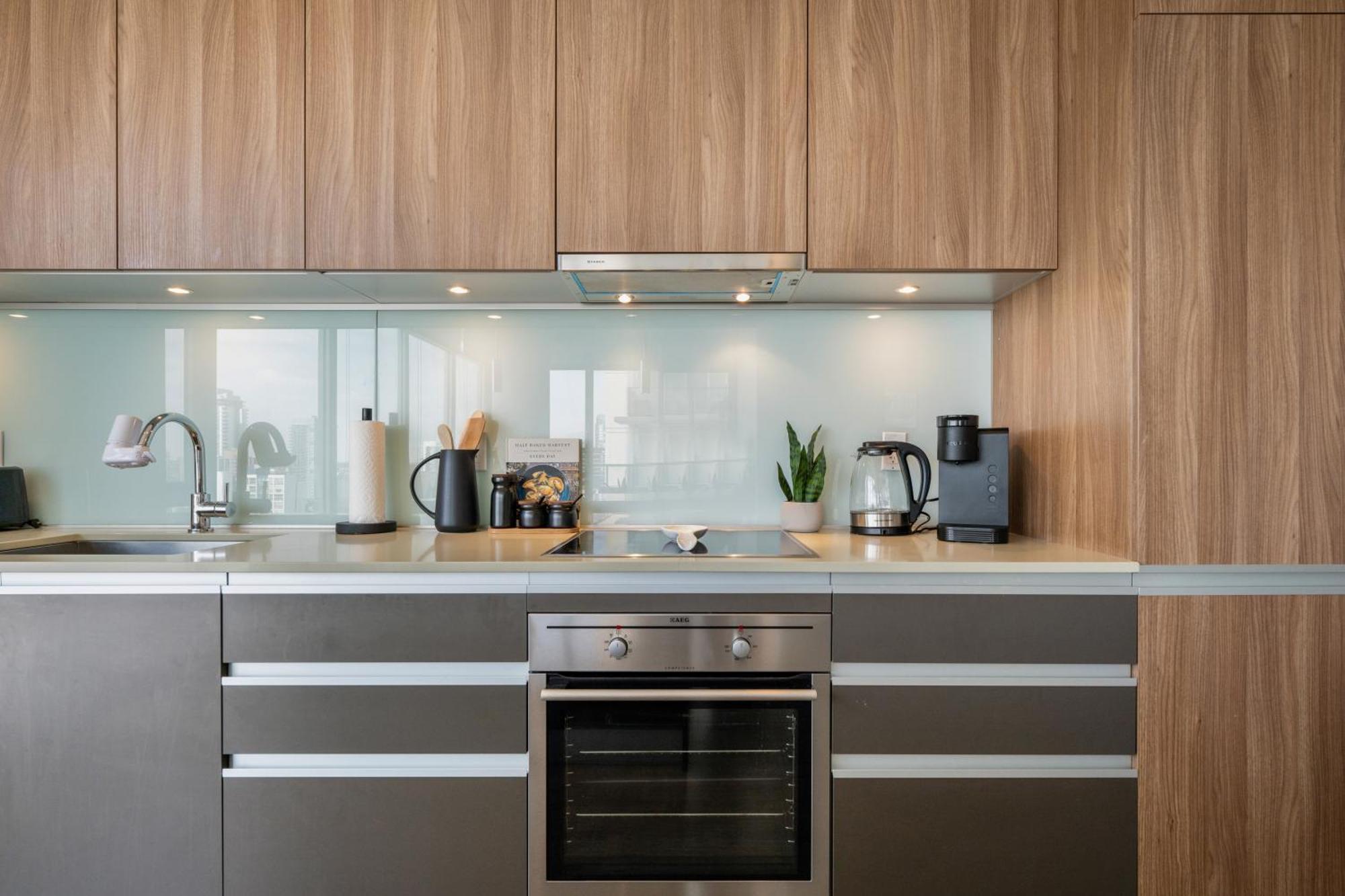 Modern Suite Calgary Downtown 5 Min Walk Stampede מראה חיצוני תמונה