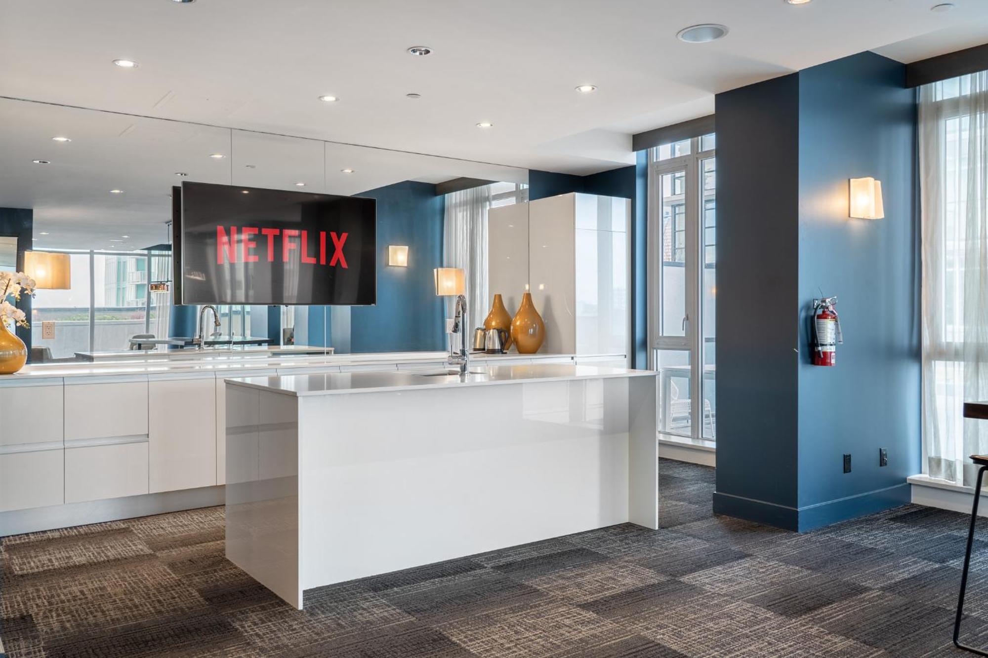 Modern Suite Calgary Downtown 5 Min Walk Stampede מראה חיצוני תמונה